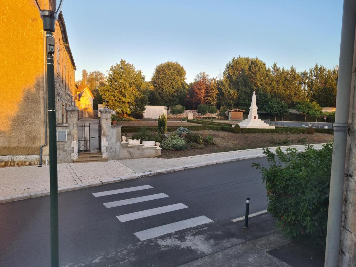 Logement entier situé à Taponnat Fleurignac. Exterior foto